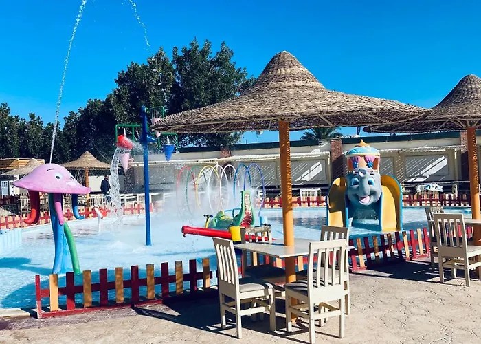 In El Karma Aqua Near El Gouna Gurdaka